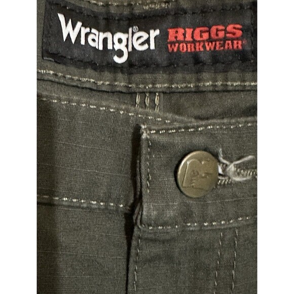 Wrangler Riggs Pants Mens Green Cargo Pockets  Ripstop Workwear Size 38x30 NWT‎ - Picture 3 of 7